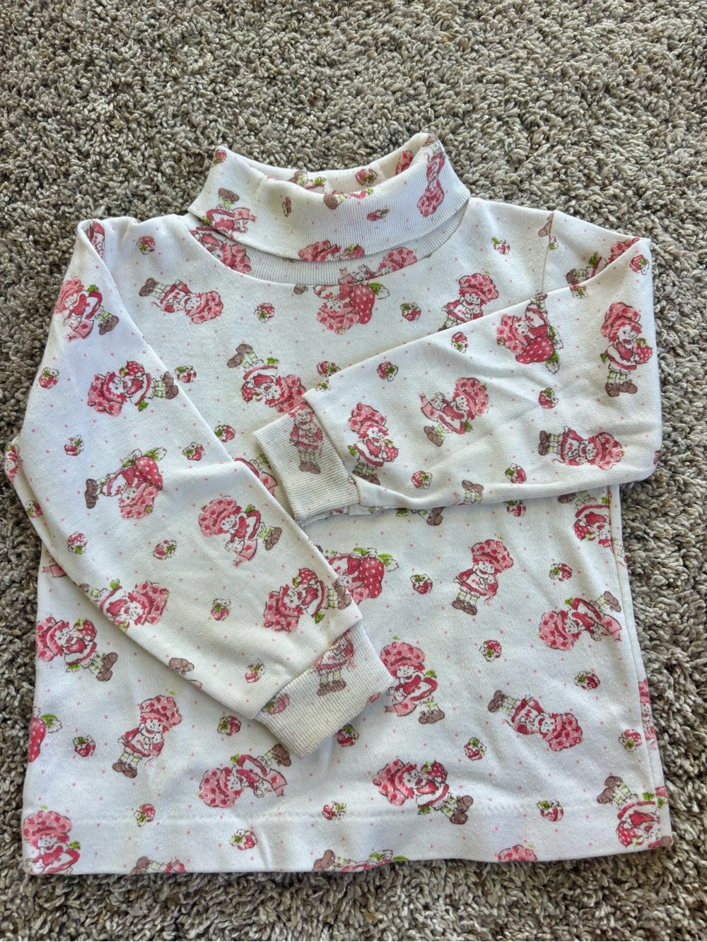 Vintage Girls White Strawberry shortcake Print Turtleneck Top